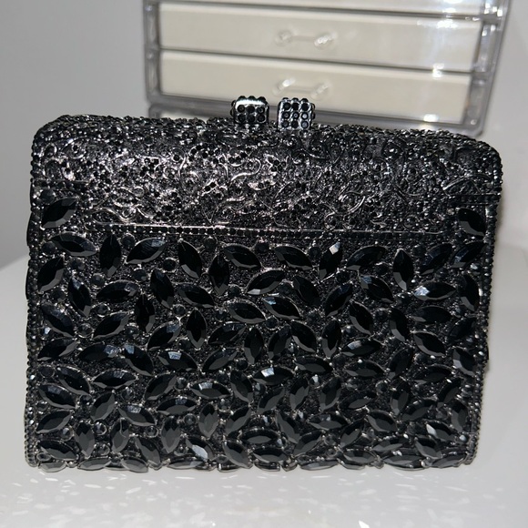 STUNNING RHINESTONE CRYSTAL EVENING CLUTCH - Picture 2 of 3